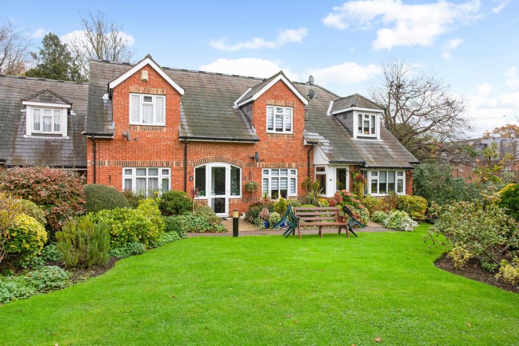 Main image of property: Green Lane, Stanmore, HA7