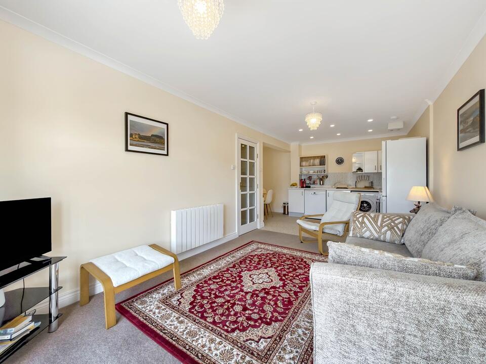 3/1 Lismore House, Oban, Argyll, PA34 4NU photo 3