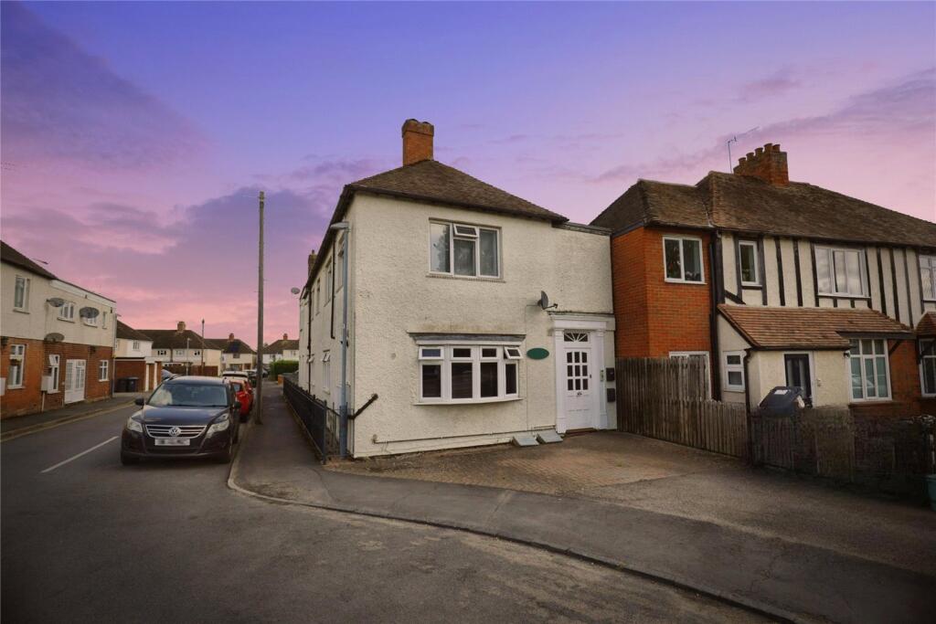 Main image of property: Alcester Road, Stratford-upon-Avon, Warwickshire, CV37