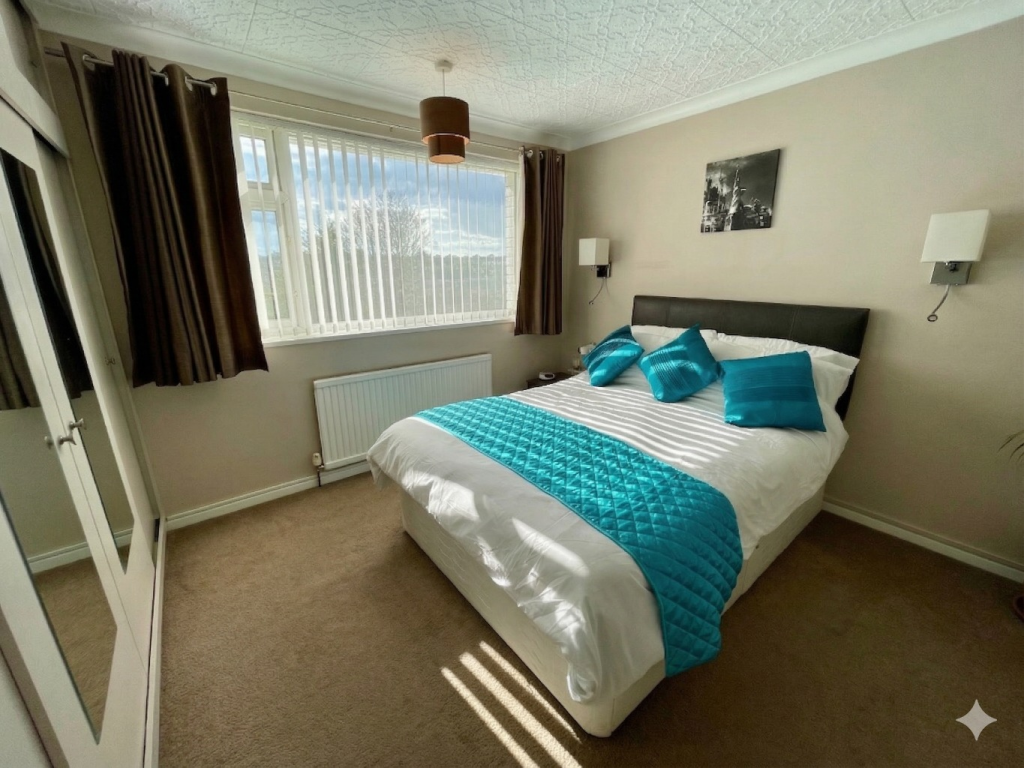 Polzeath Close, Luton, Bedfordshire, LU2 9LJ photo 4