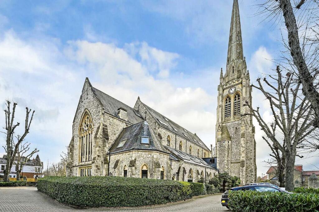 Main image of property: The Avenue, Ealing