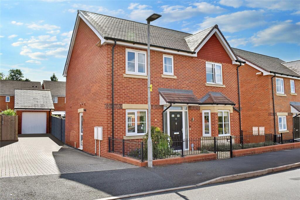 4-bed detached on Brickwharf Drive, Worcester, Worcestershire, WR3, £475,000