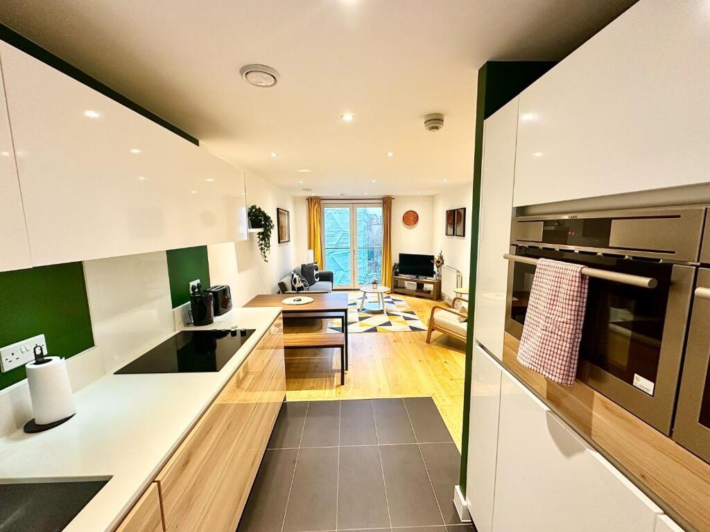 Main image of property: Devizes Street, London, N1