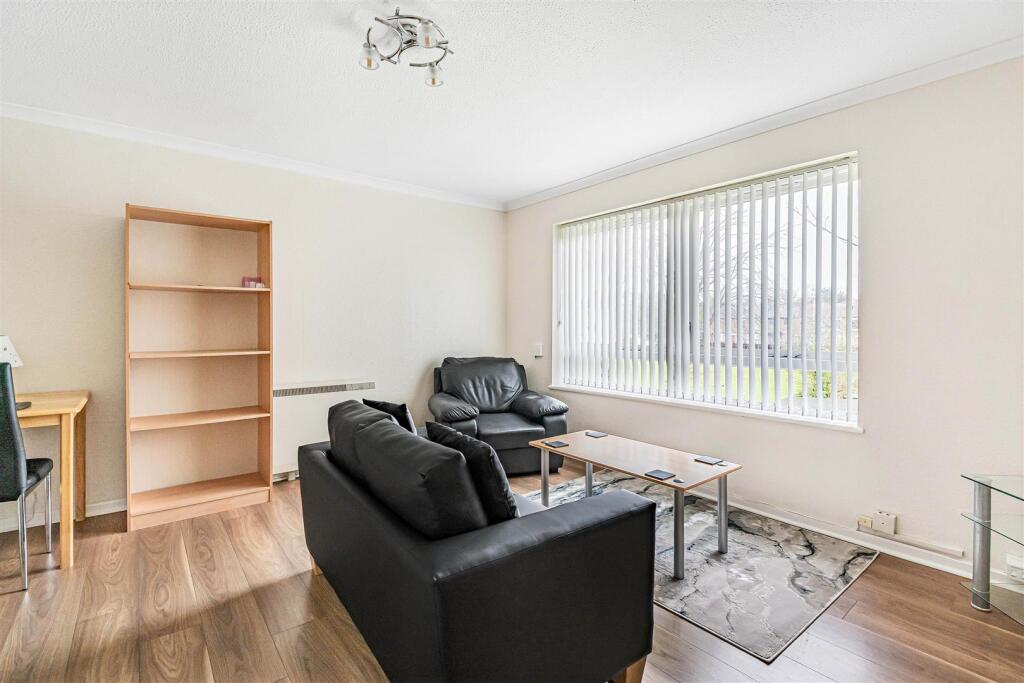 Main image of property: Hastingwood Court, Pembroke Road, Walthamstow, London, E17