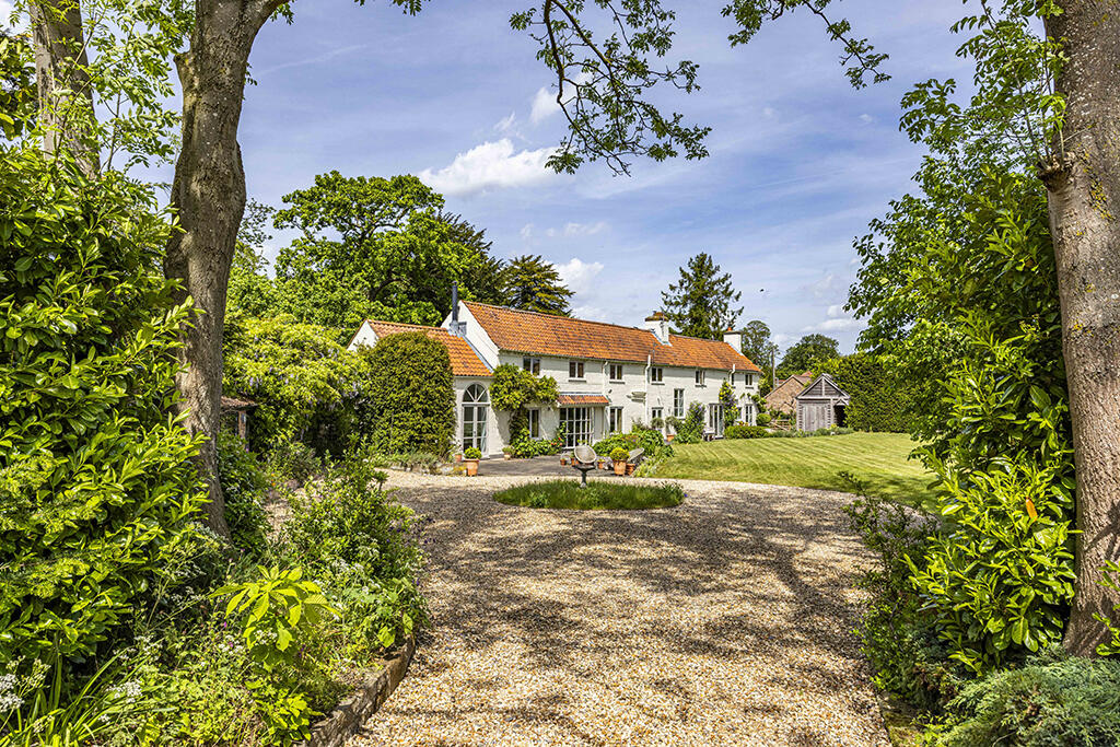 Main image of property: Angel Cottage, School Lane, Colston Bassett, Nottinghamshire NG12 3FD