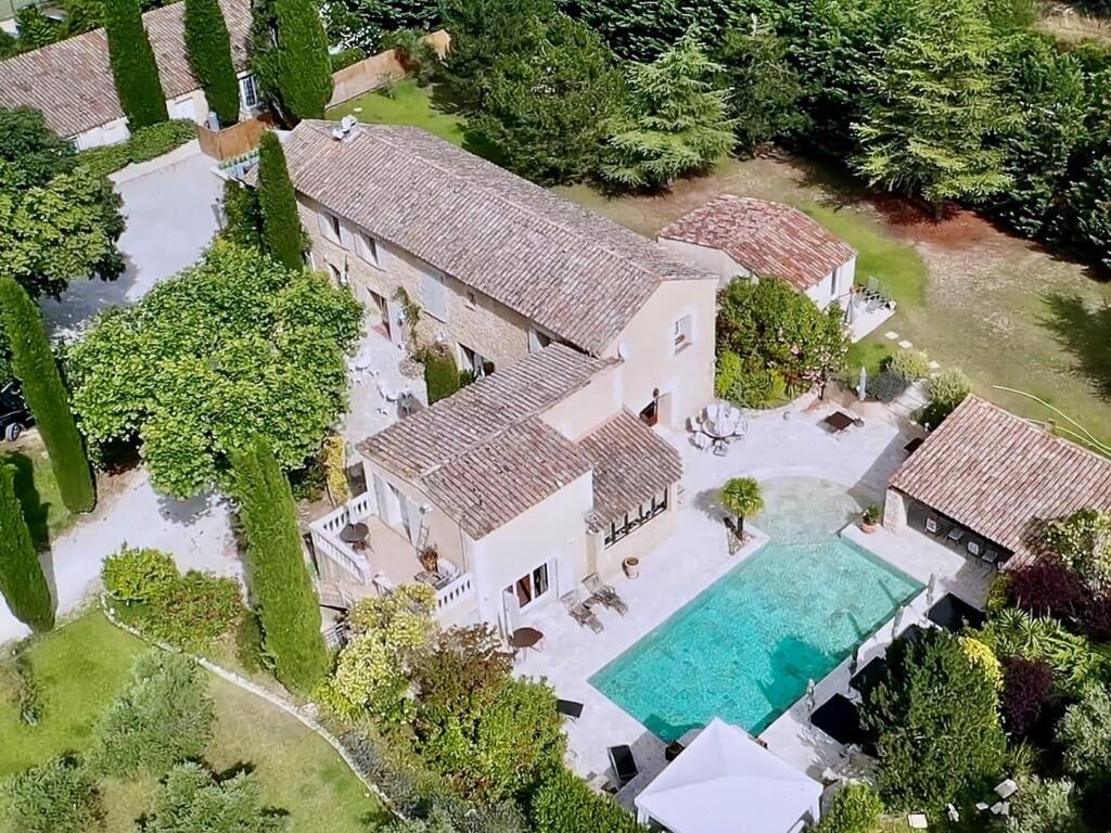 Main image of property: Provence-Alps-Cote d`Azur, Vaucluse, Taillades