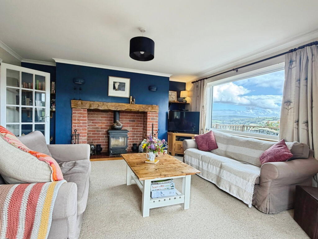 House in Taunton - View 5