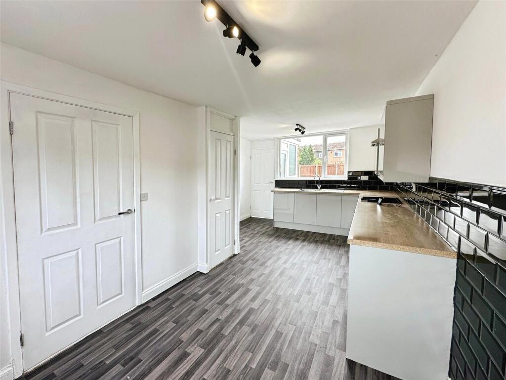 House in Darlington - More