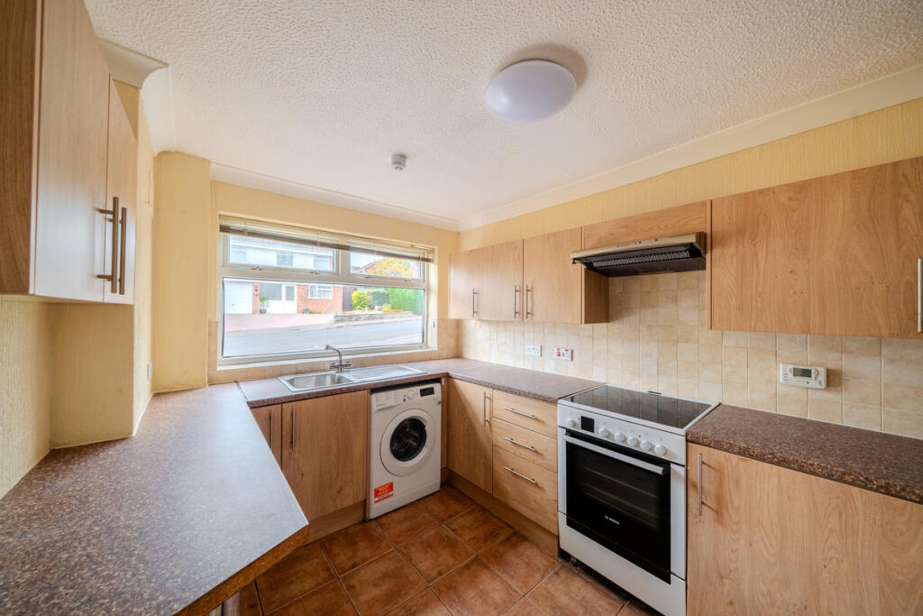 House in Gloucester - View 4