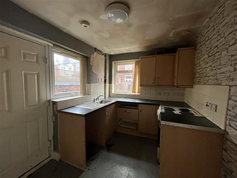 House in Preston - View 5