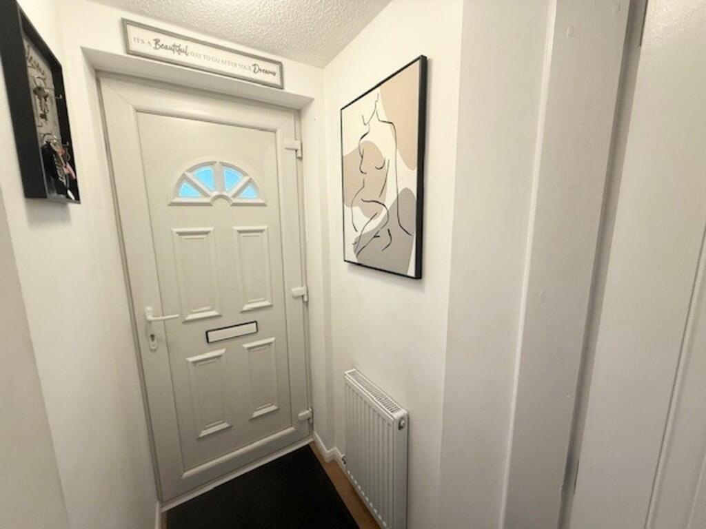 Linseed Avenue , Newark photo 3