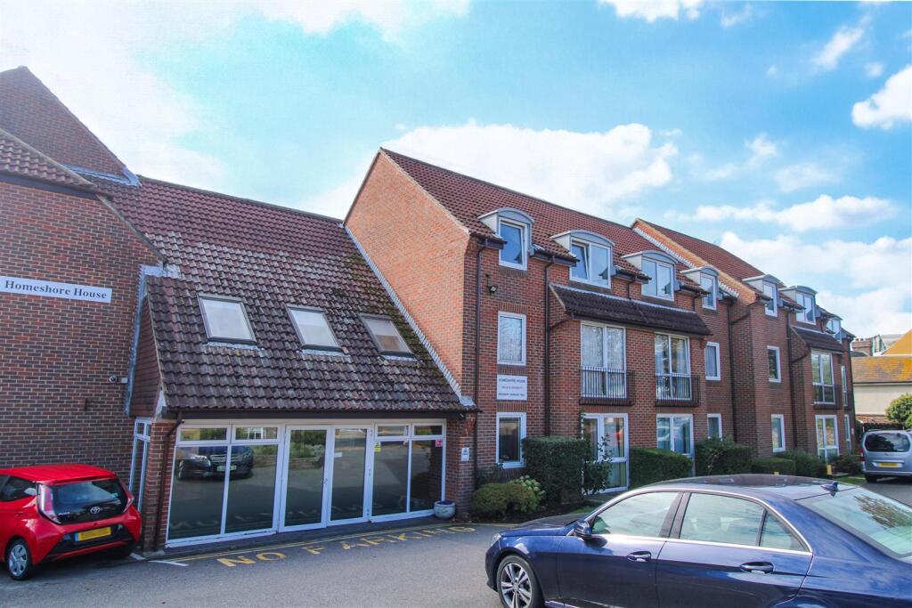1-bed house on Sutton Road, Seaford, £120,000