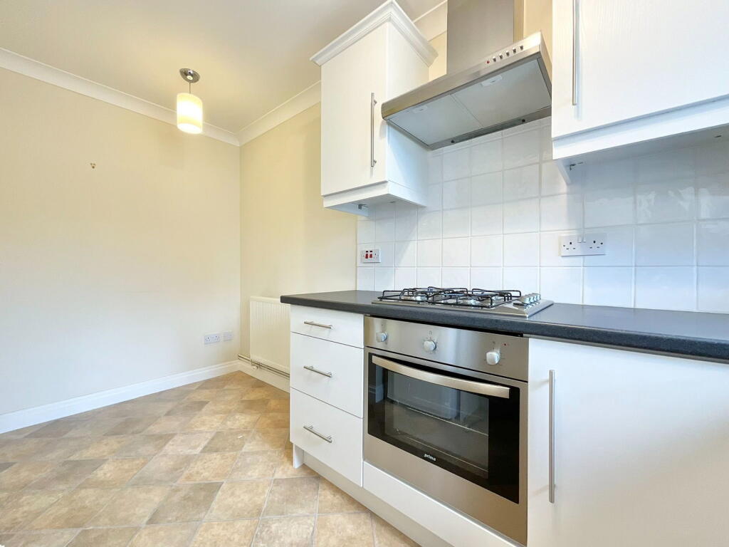 Apartment in Sefton, Liverpool City Region - View 5