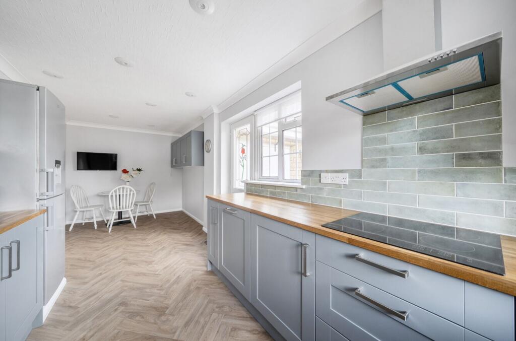 House in Portsmouth - More