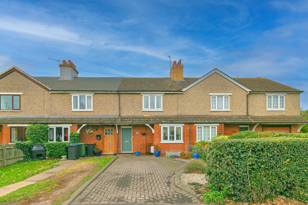 2-bed terraced on Tickford Street, Newport Pagnell, MK16, £280,000