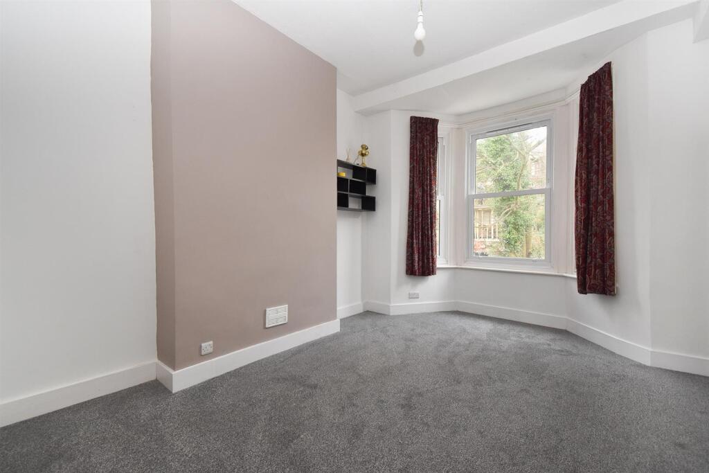 1 Bedroom Flat in TN37 6JR