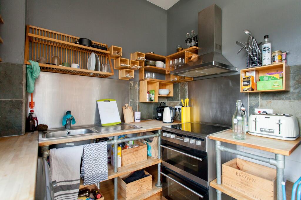 Apartment in London, Stoke Newington - View 2
