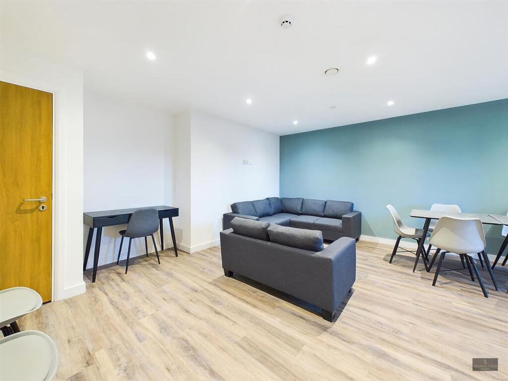 Apartment in Exeter - View 5