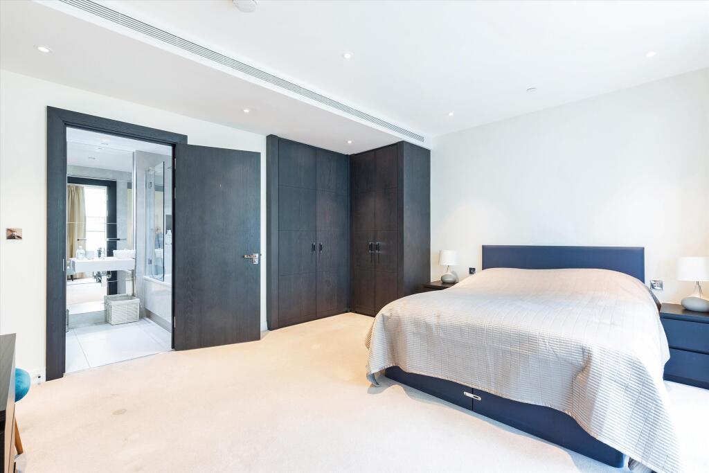 Apartment in London - More