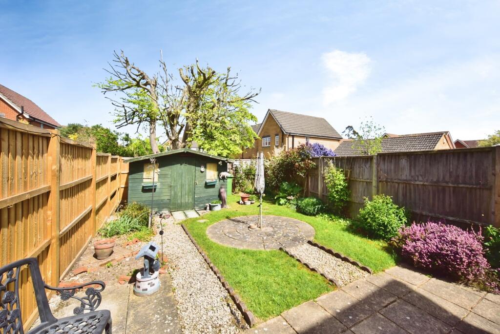 Coverdale Avenue, MAIDSTONE, Kent, ME15 photo 4