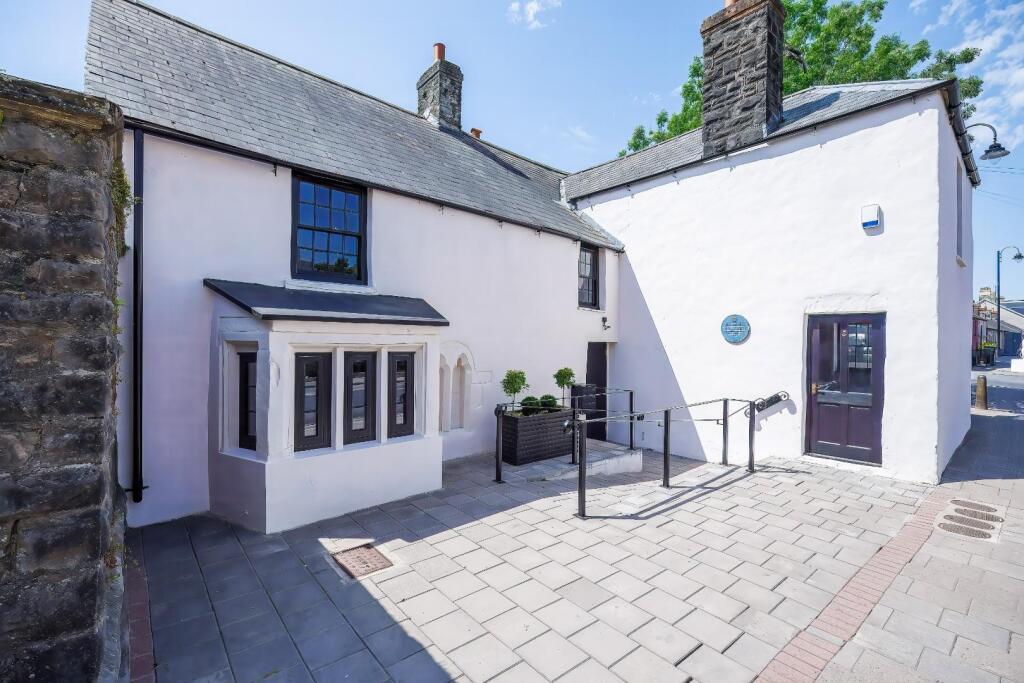 3 The Market Place, 66 High Street, Cowbridge, Vale of Glamorgan, CF71 photo 2