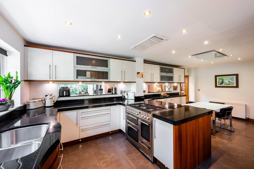 Additional image 16 of Longacres, Park Drive, Little Aston, Sutton Coldfield, B74 3AW