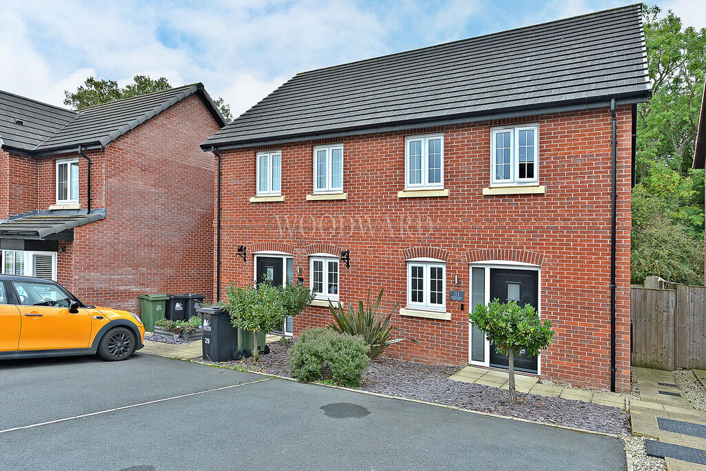 Main image of property: Damstead Park Avenue, Alfreton