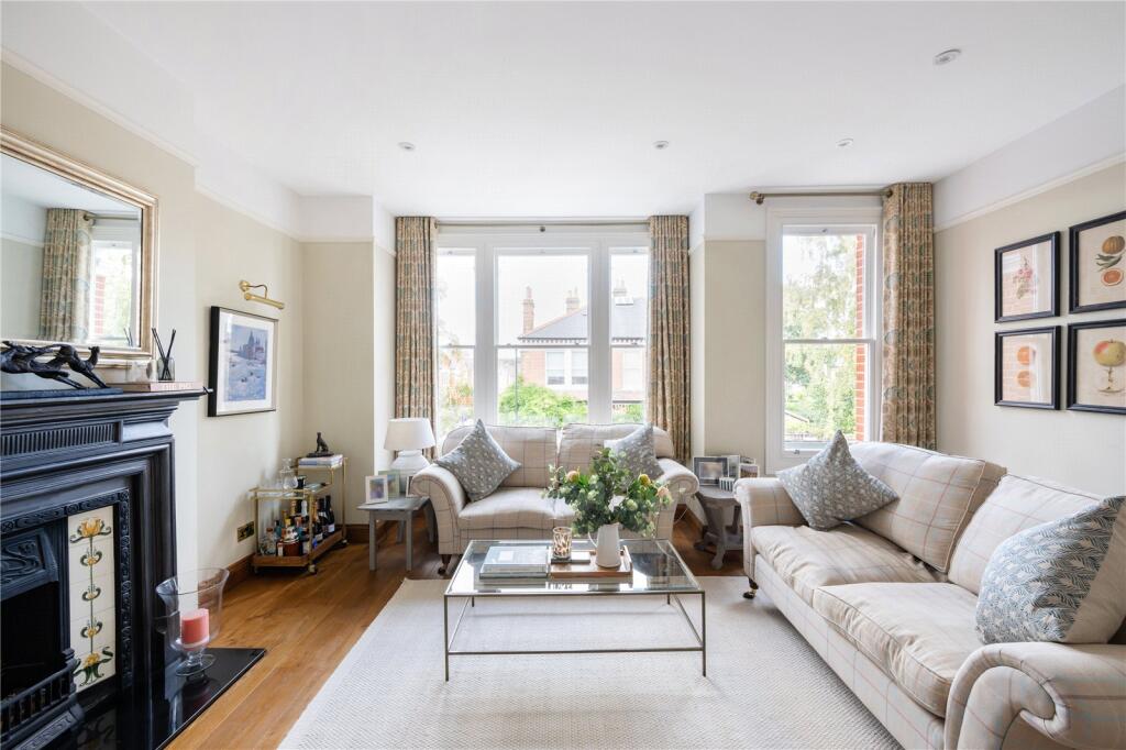 Apartment in London - View 2