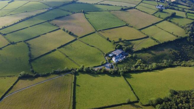 dji_fly_20250610_184308_48_1749577623282_photo_opt