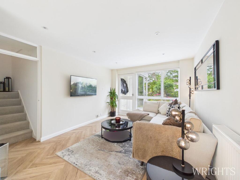 House in Welwyn Hatfield, Hertfordshire - View 5