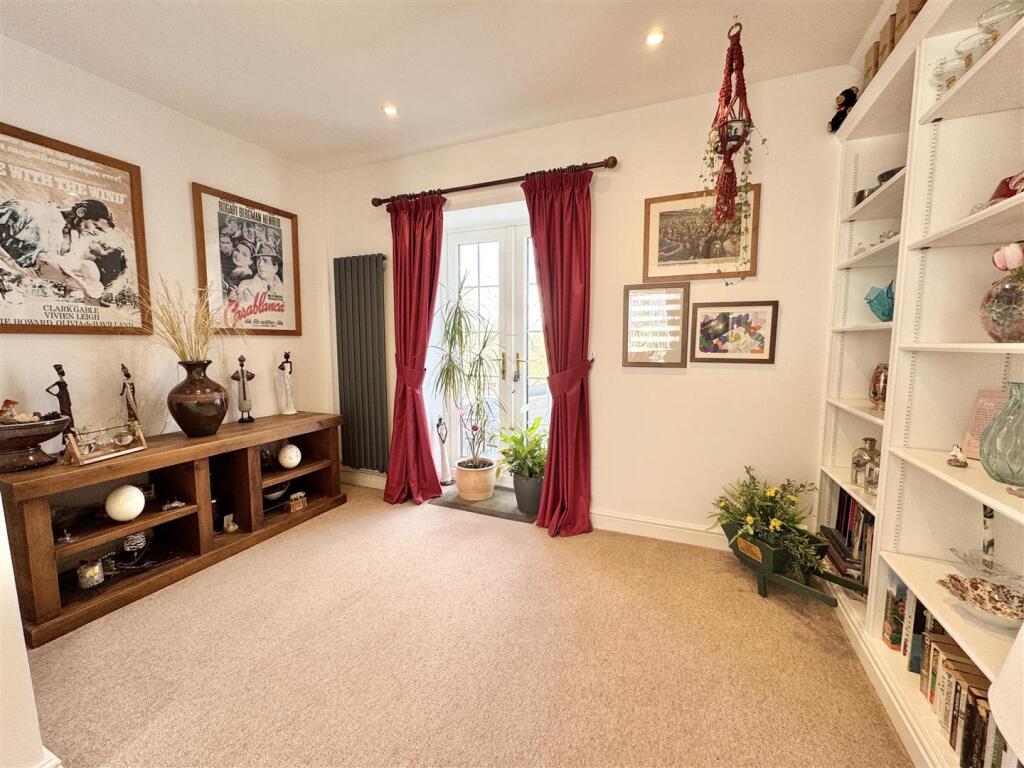 House in West Hall, Kingwater - More