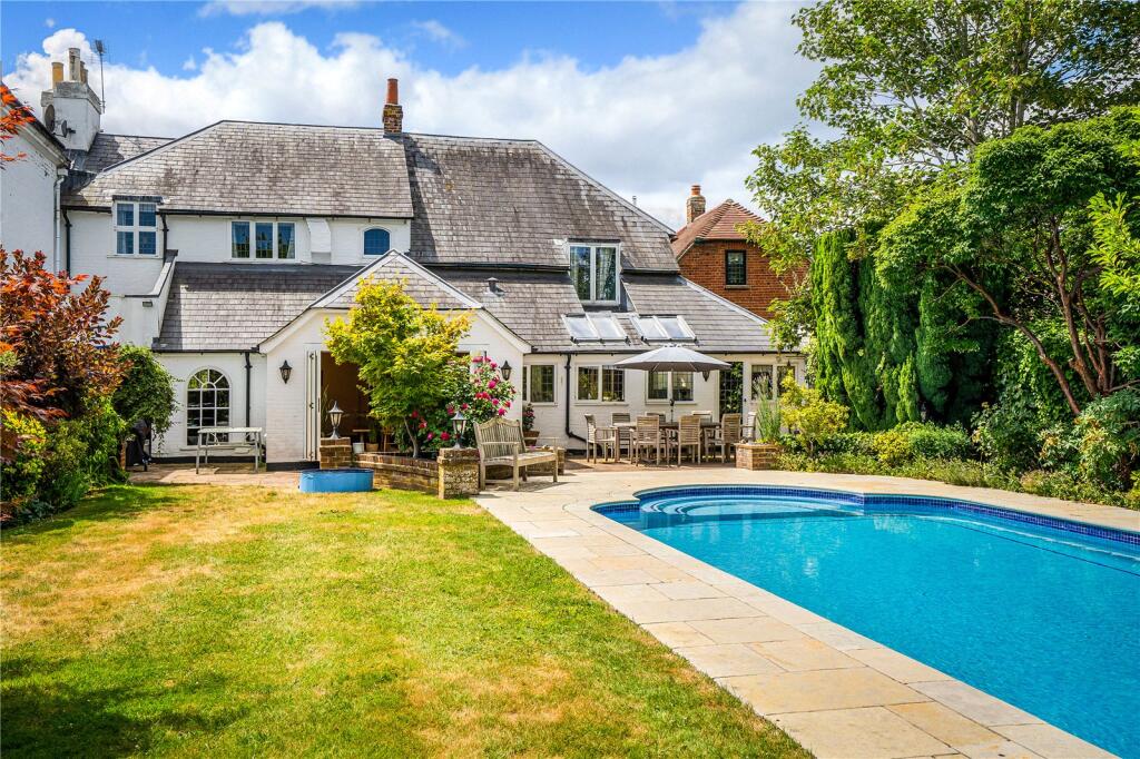 Main image of property: The Old Street, Fetcham, Leatherhead, Surrey, KT22