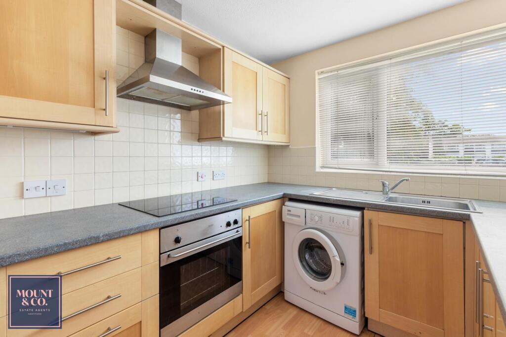 Apartment in Stevenage - View 3