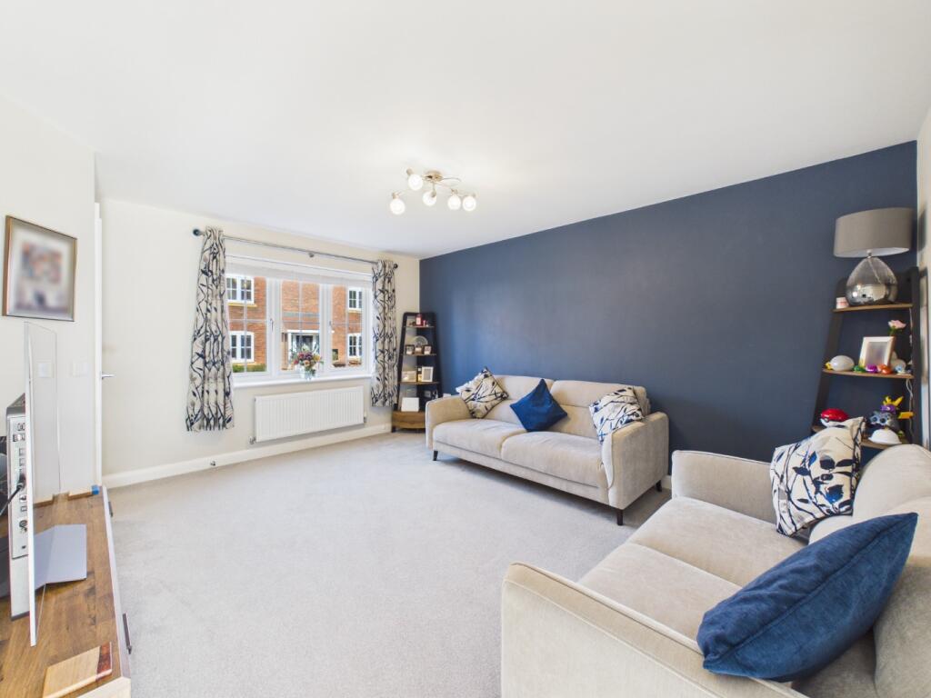 House in Kirk Ella, East Riding of Yorkshire - View 2