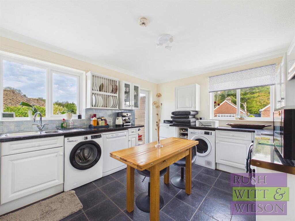 House in Tonbridge - View 3