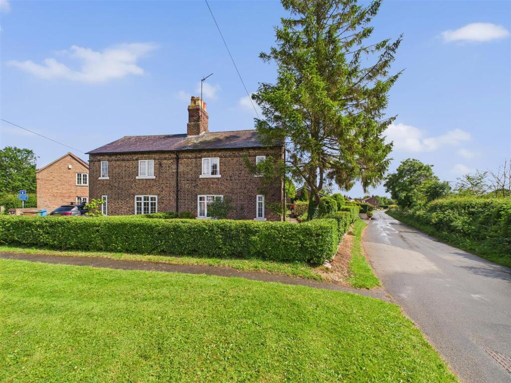 Main image of property: 38 Thorpe, Lockington, Driffield, YO25 9SR
