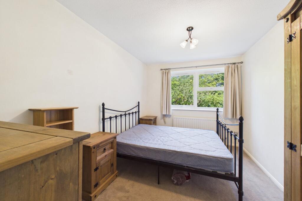 Apartment in Wokingham, Emmbrook - View 5