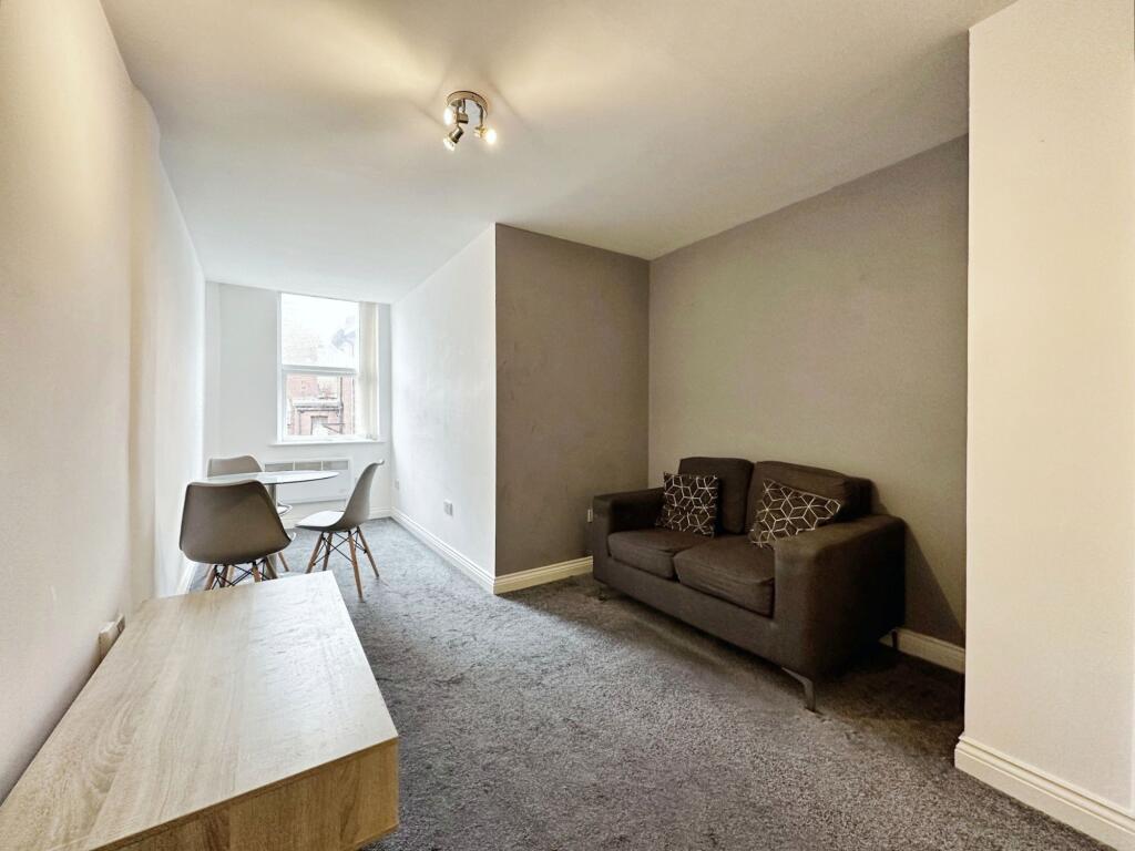 Apartment in Tameside, Greater Manchester - View 2