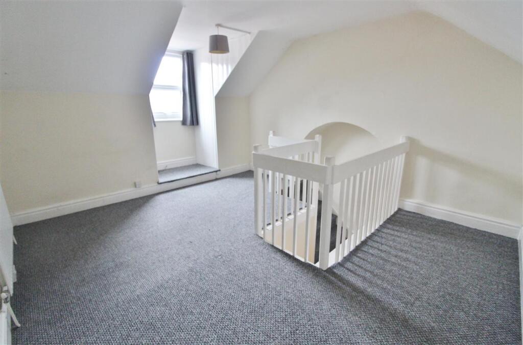 Stamford Street, Grantham - View 6