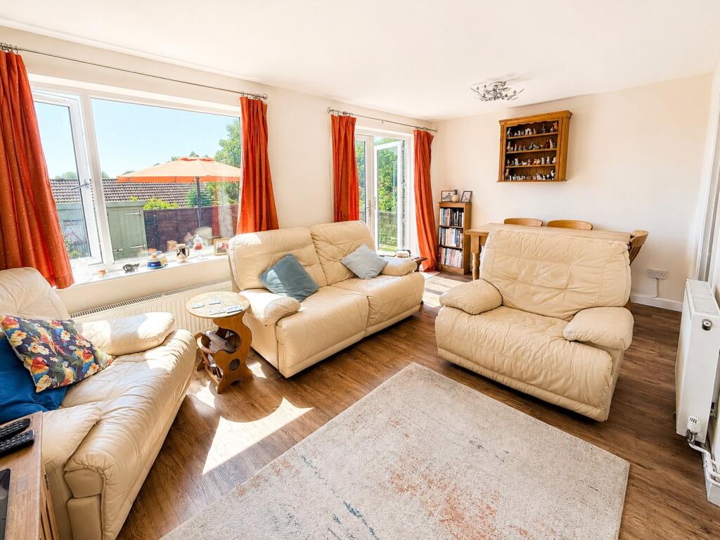 Cale Way, Wincanton, Somerset, BA9 photo 2