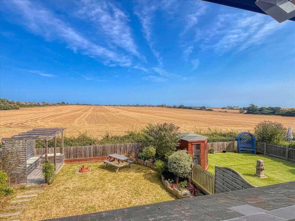 3-bed house on The Beaumonts, Kirby Road, Great Holland, £325,000