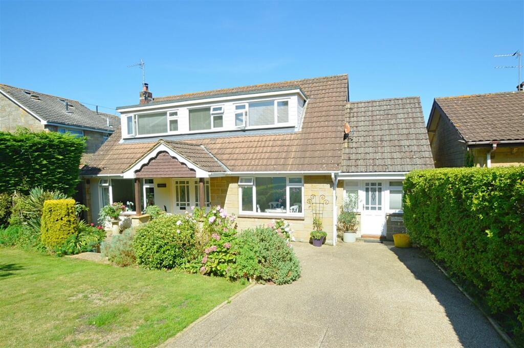 Main image of property: SELF-CONTAINED ANNEXE * GODSHILL
