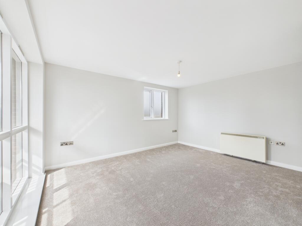 Royal Oak Court, Frogmore Road, Market Drayton, Shropshire photo 4