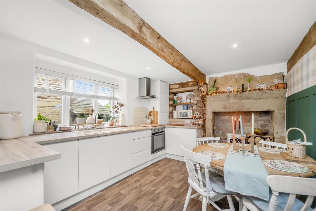 Main image of property: Skipton Old Road, Foulridge