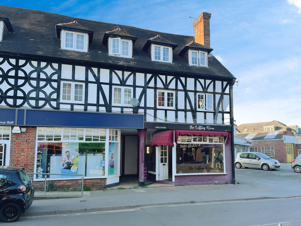 Main image of property: Farncombe Street, Godalming, GU7