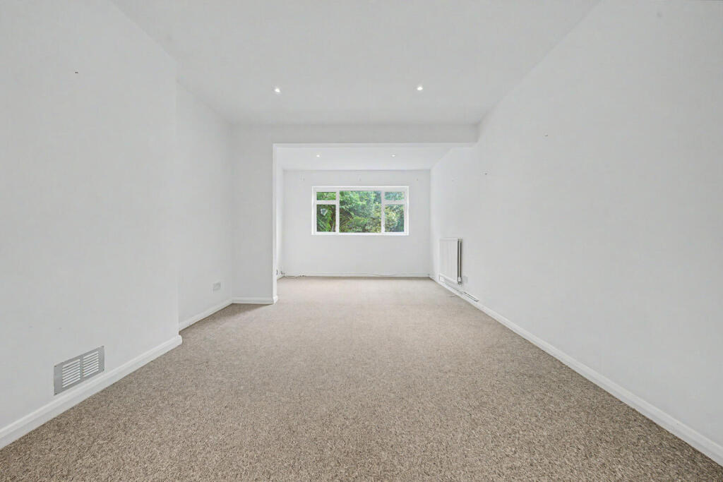 Windmill Close, Hove photo 4