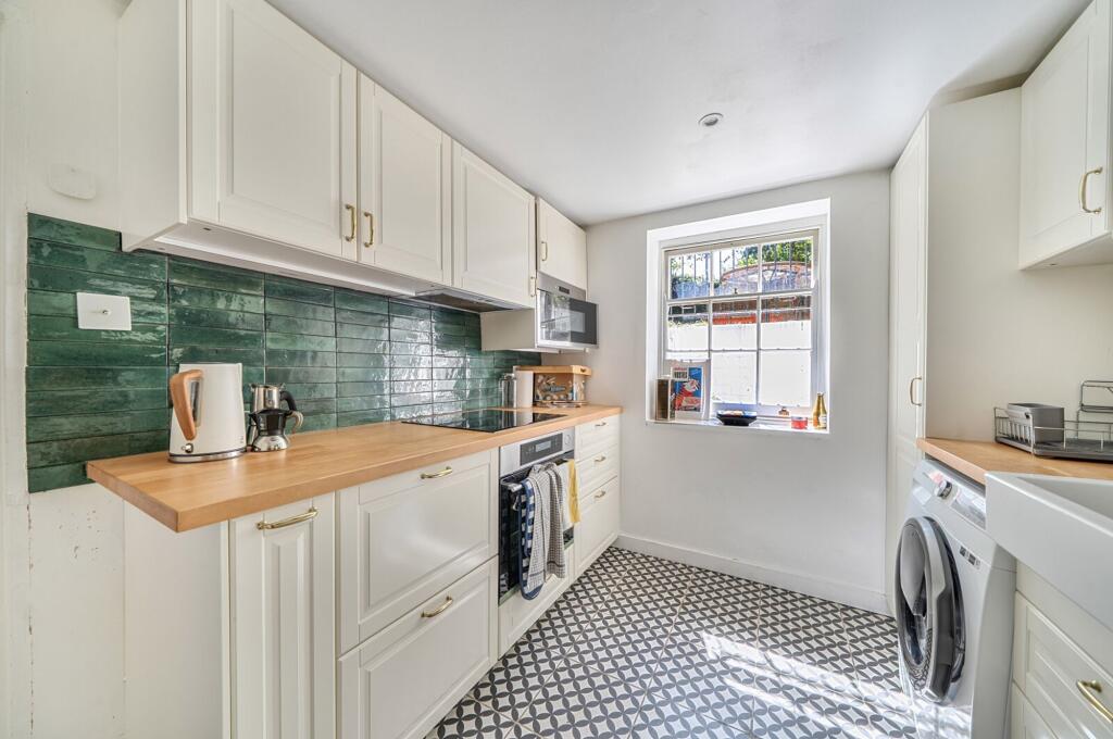 House in London - View 4