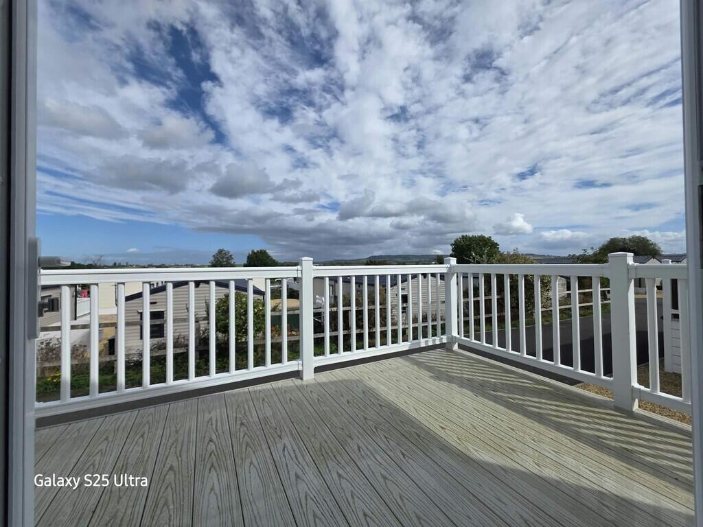 House in Gloucester - View 2