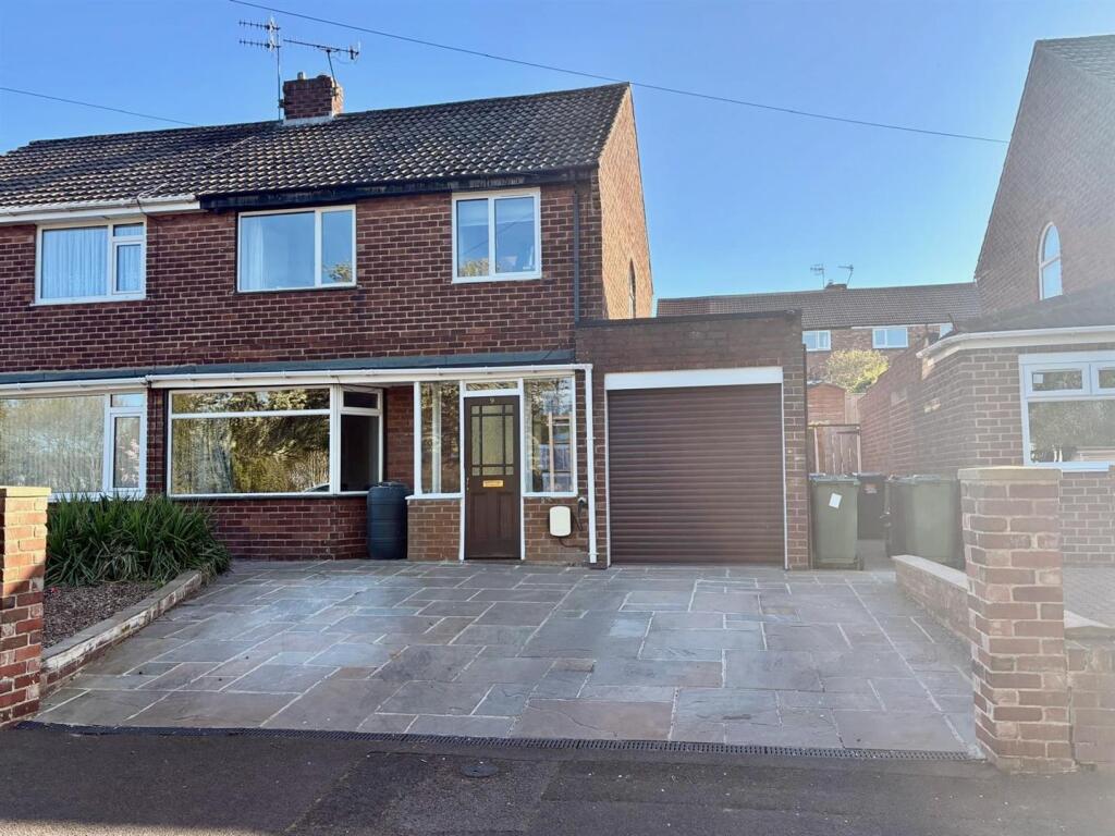 Main image of property: Fairway, Blaydon-on-Tyne
