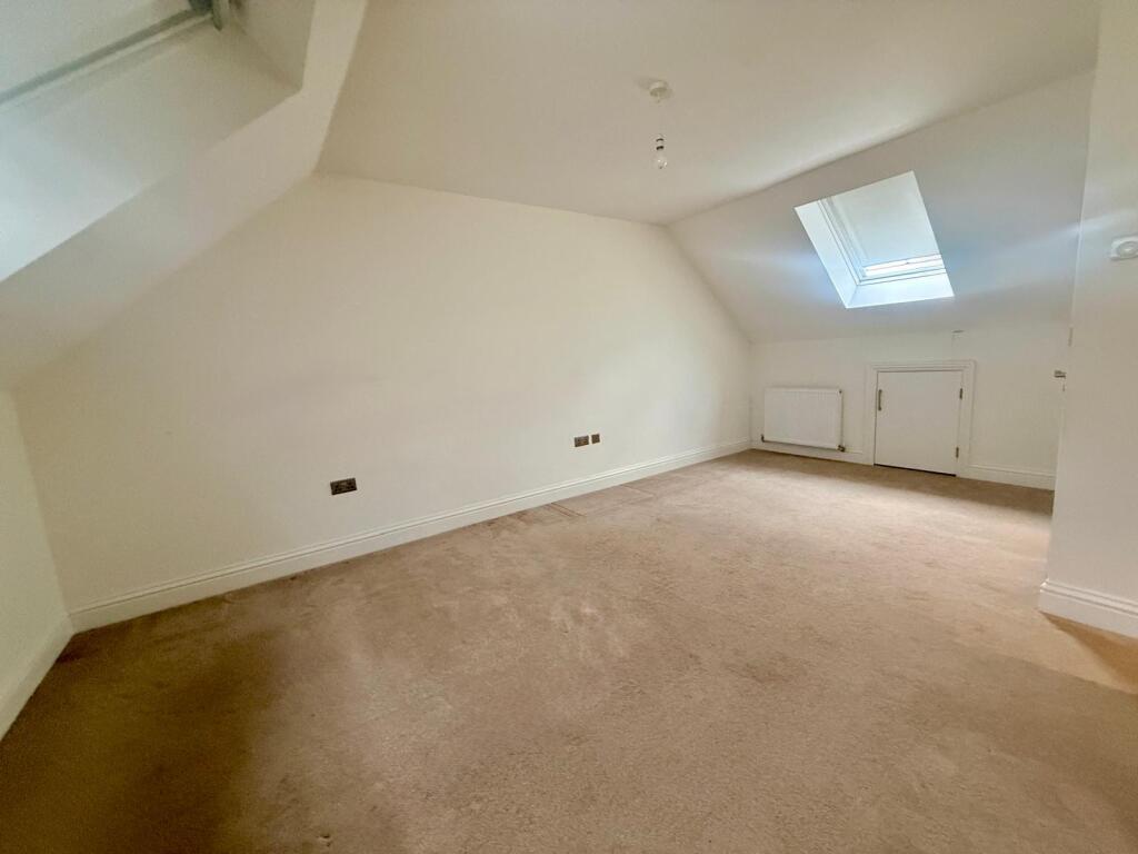 House in Tonbridge - View 4
